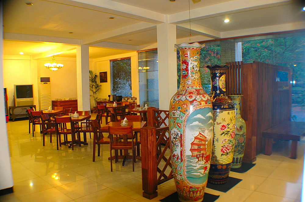 Foresta Inn Family Resort Prigen Bagian luar foto