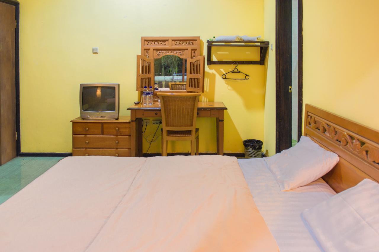 Foresta Inn Family Resort Prigen Bagian luar foto